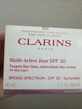 Clarins Multi-Active Jour SPF 20 Day Cream - New and sealed